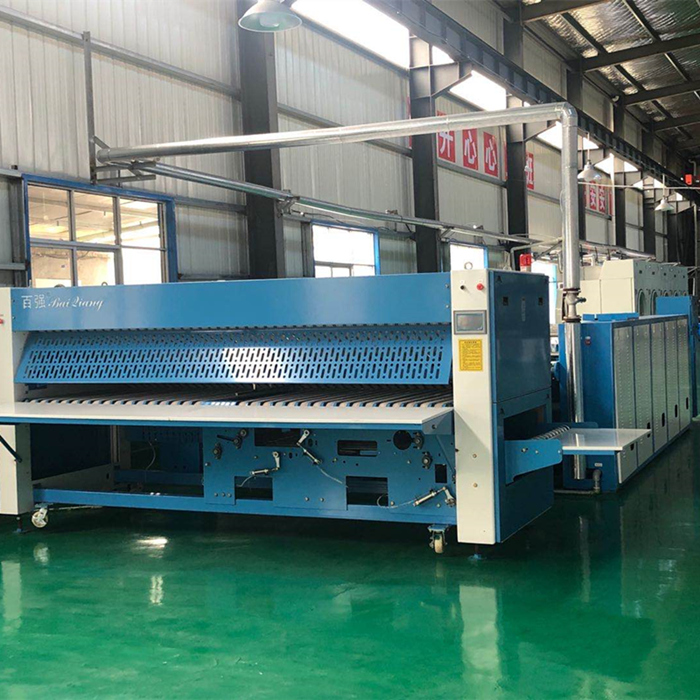 旺季，五星級酒店都是這么洗滌布草的